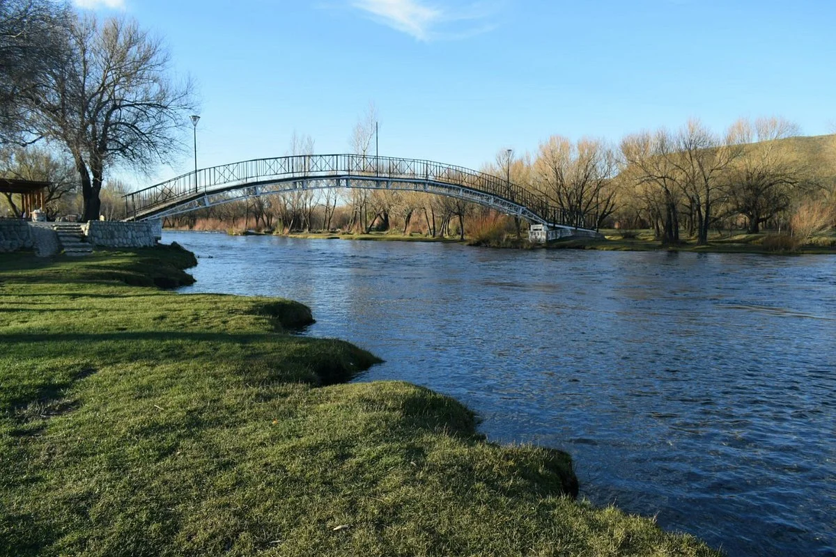 Paseo Costanera Junin de los Andes