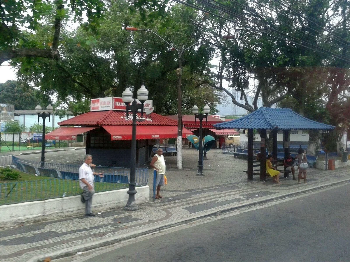 Praça Paulo Terra