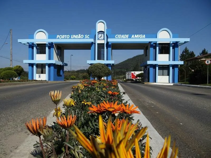 Portal Turístico José Tarlombani