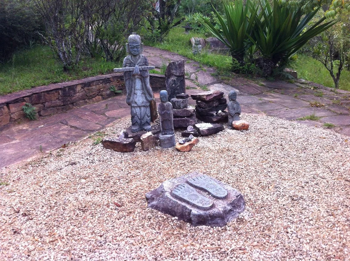 Pico de Raios Zen Buddhist monastery