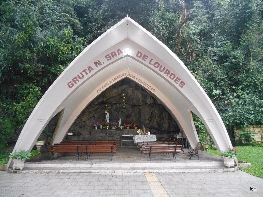 Gruta Nossa Senhora de Lourdes