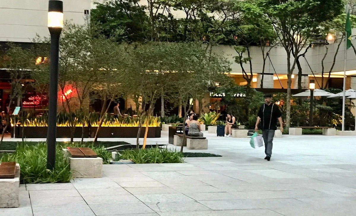 Brascan Open Mall