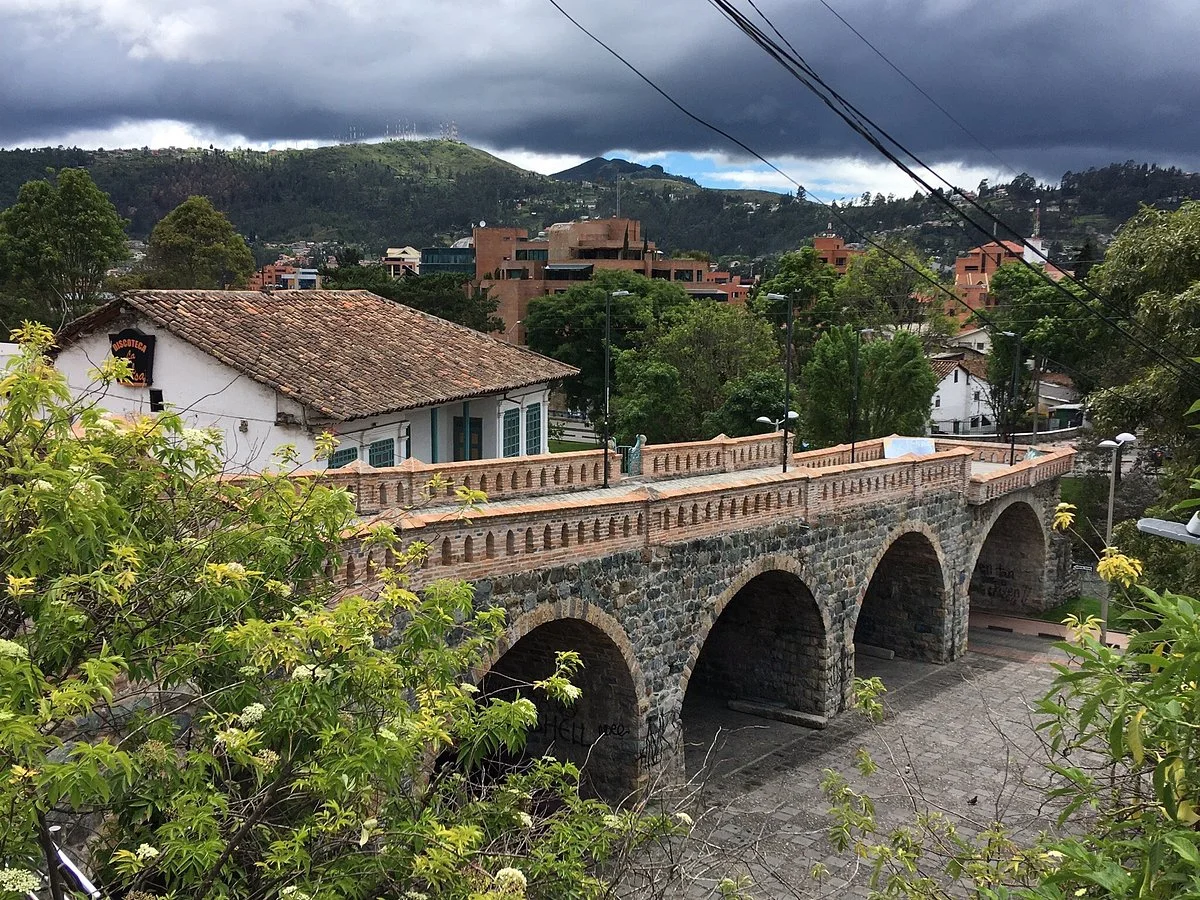 El Puente Roto