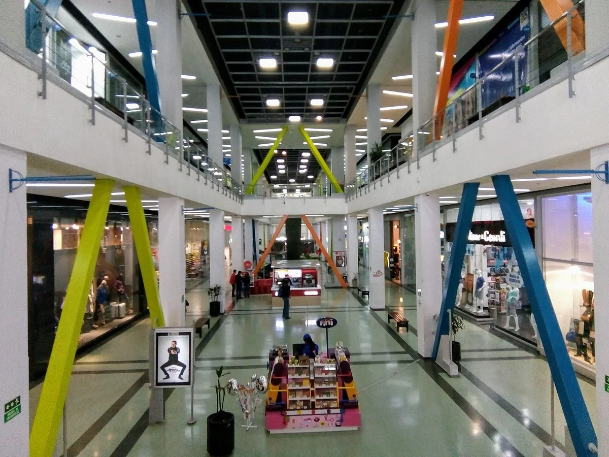 Centro Comercial Portal 80