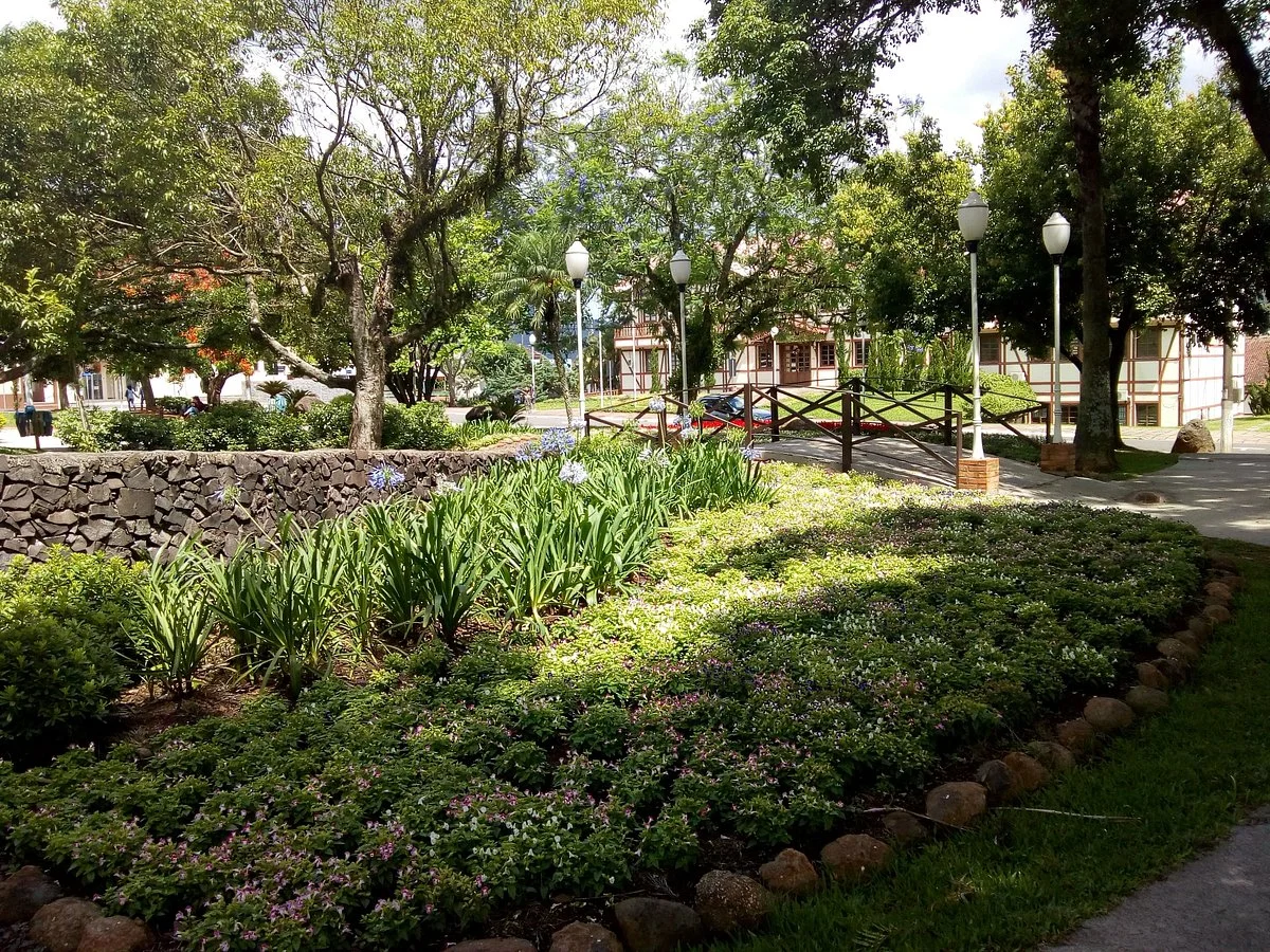 Praça Lidovino Antônio Fanton