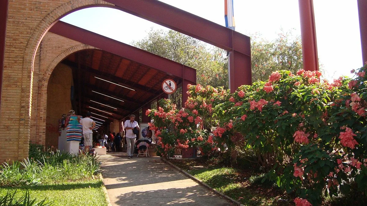 Praca de Servicos da UFMG