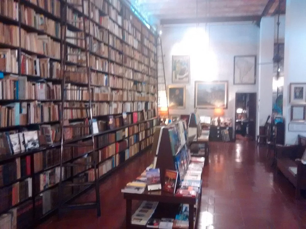 Libreria Linardi y Risso
