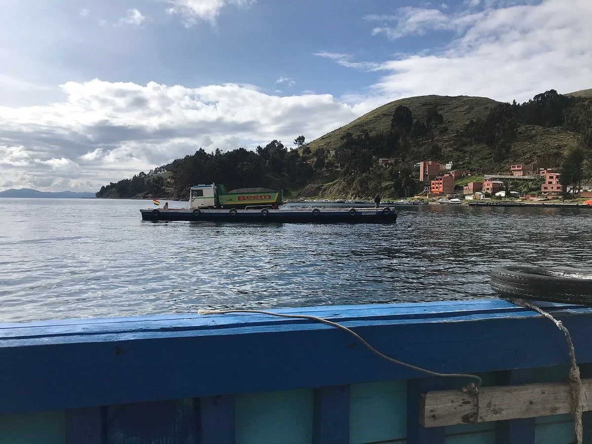 Estrecho de Tiquina