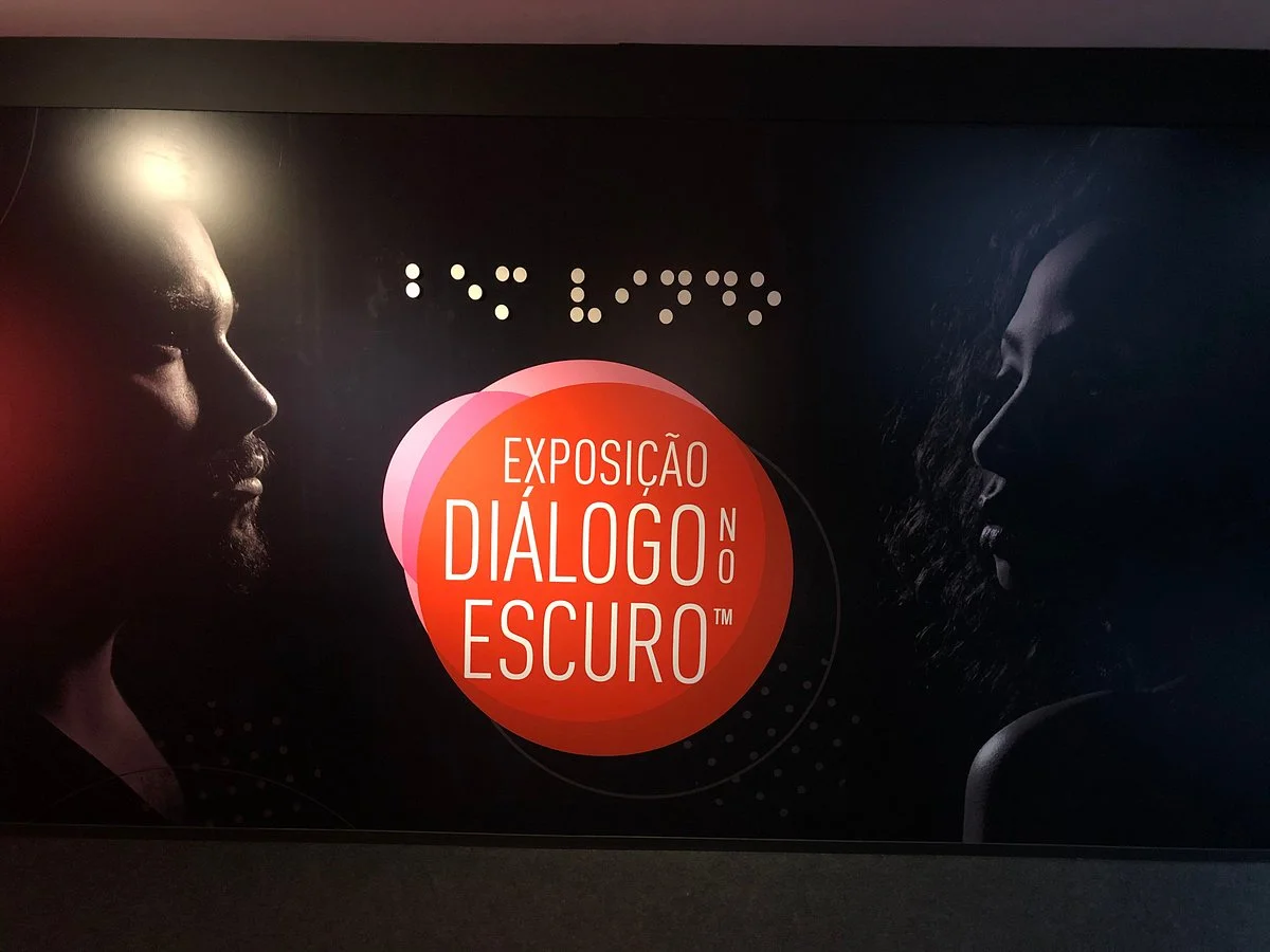Diálogo no Escuro