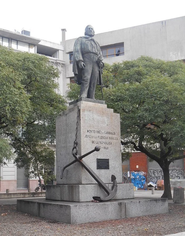 Plazuela Dr. Manuel Herrera y Obes