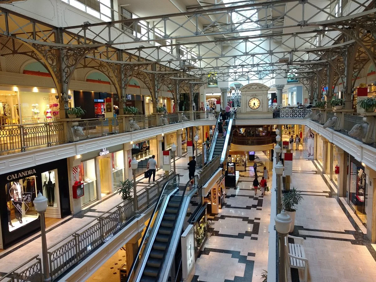Shopping Patio Bullrich