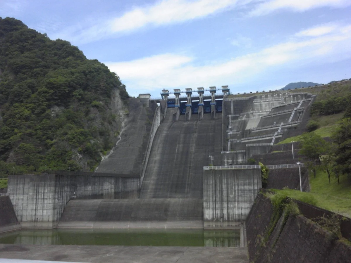 Tanzawa Lake Dam Square Park