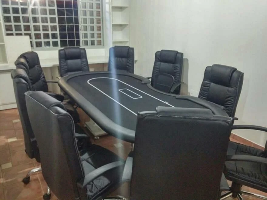 Nuts Poker Club