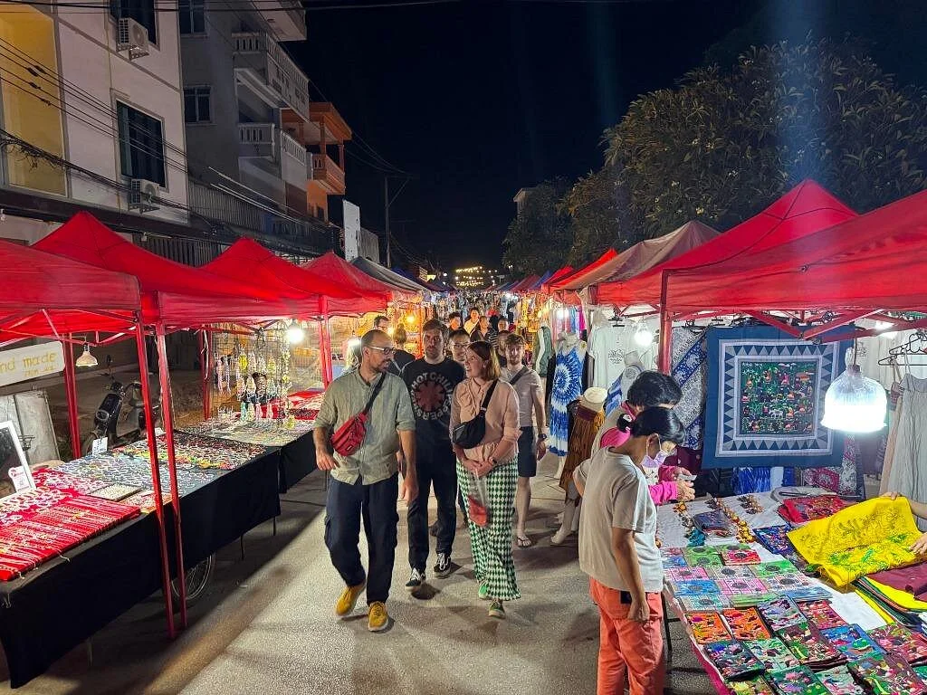 Vang Vieng Walking Street