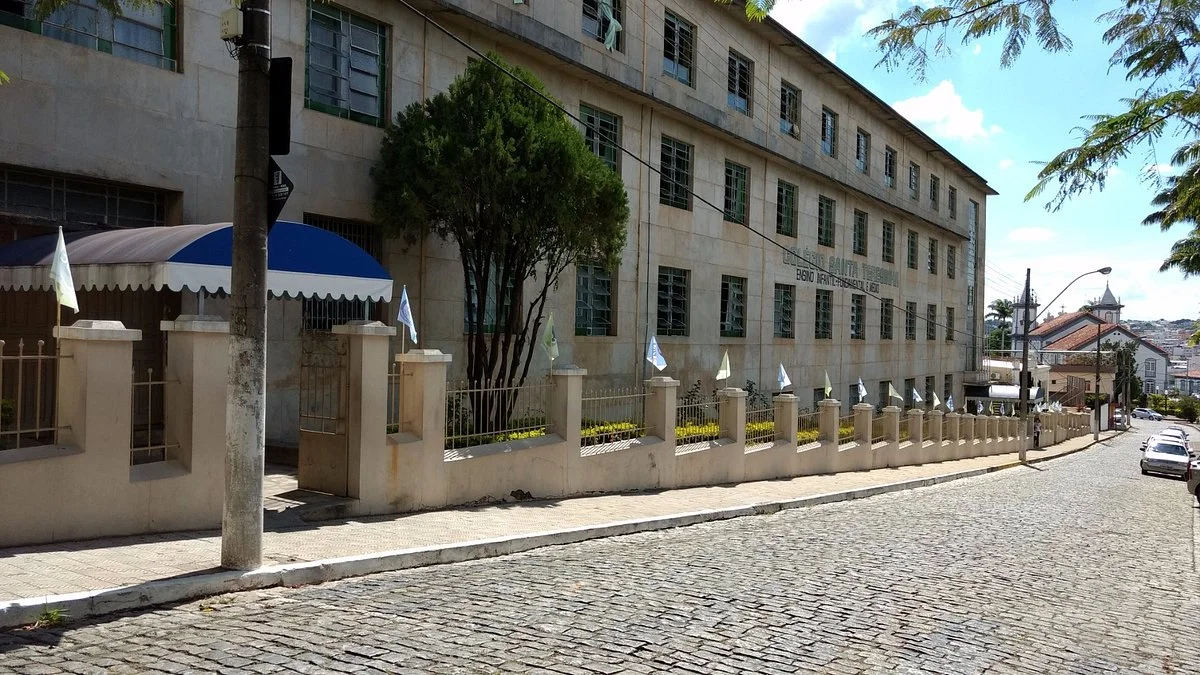 Colegio Santa Terezinha Theater