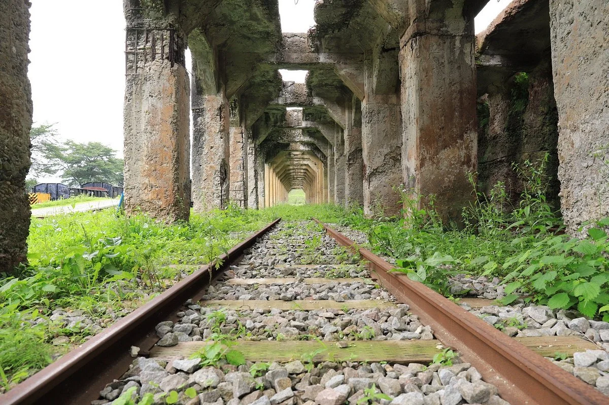Oshi Station Remains