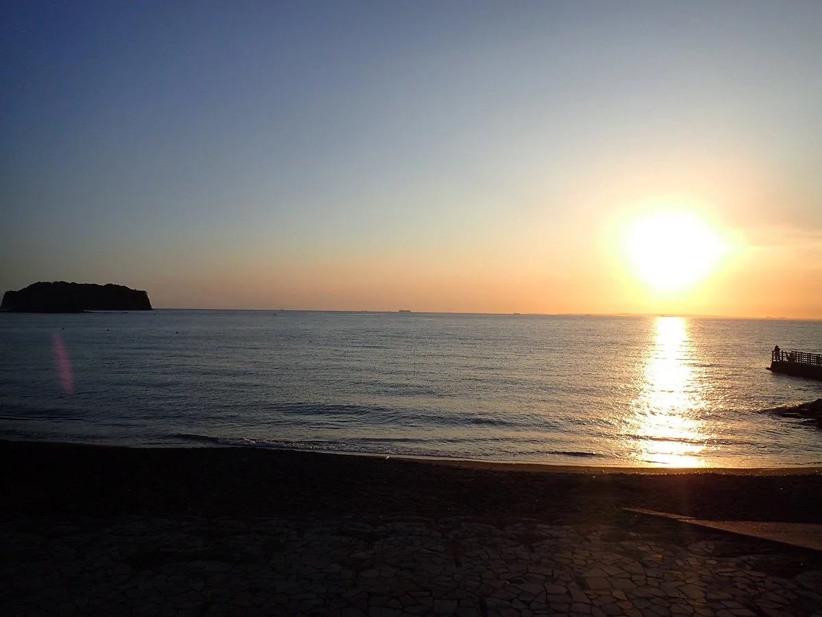 Katsuyama Beach