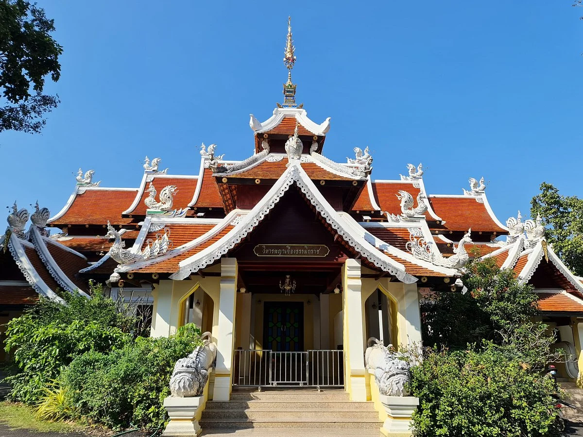Wat Analayo Thipphayaram