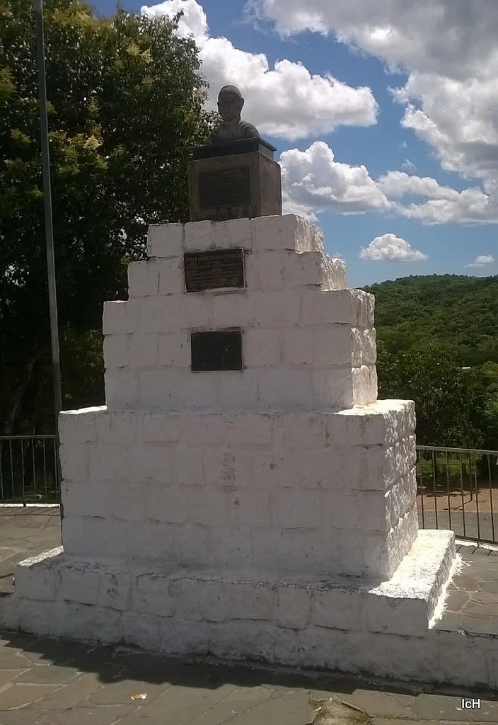 Busto em homenagem ao Papa João Paulo II