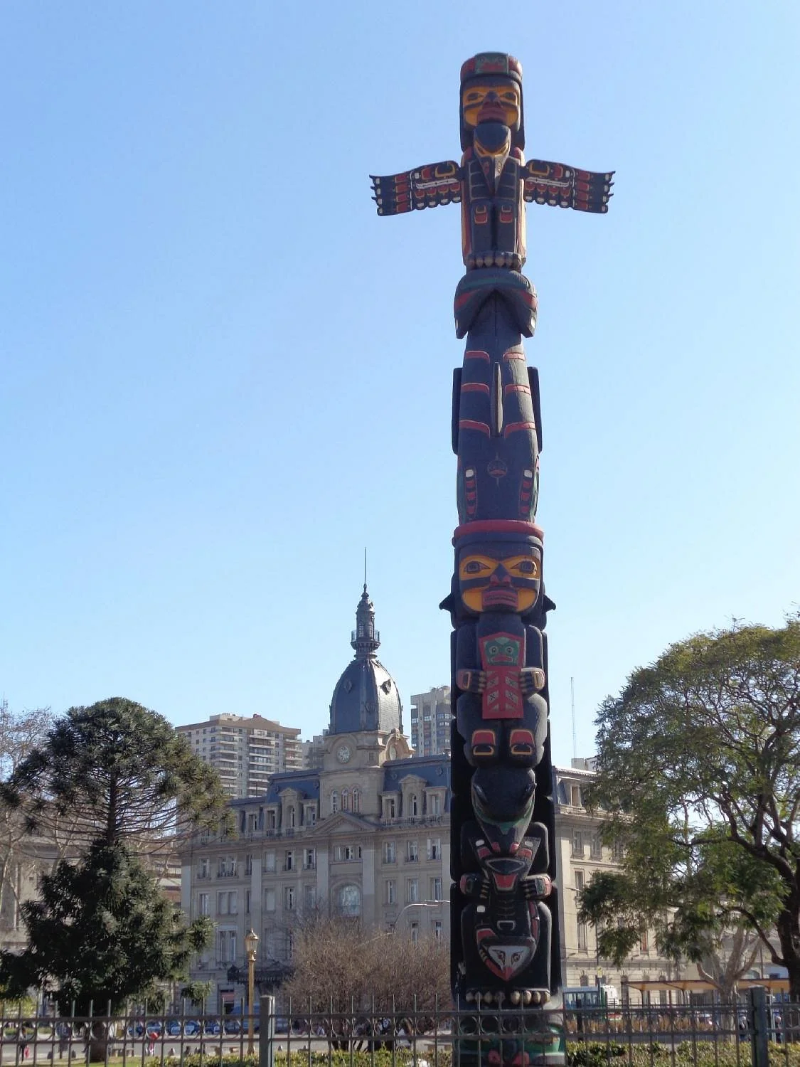 Plaza Canadá