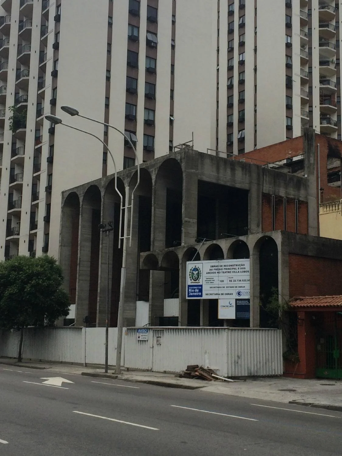 Funarj - Villa-Lobos Theater