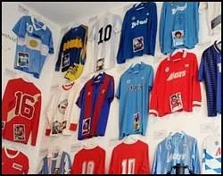 Archivo 10 - Colección Maradoniana