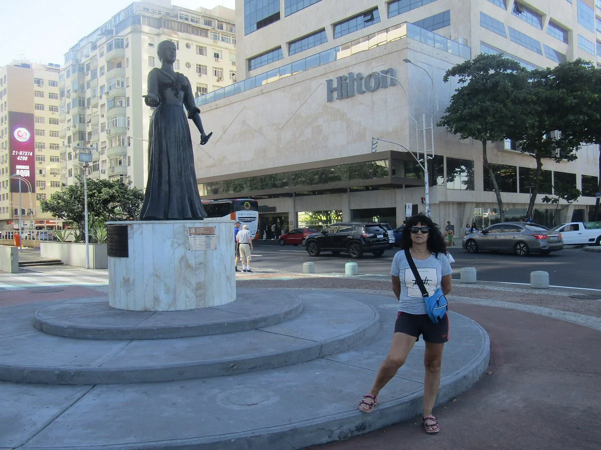 Estatua Princesa Isabel