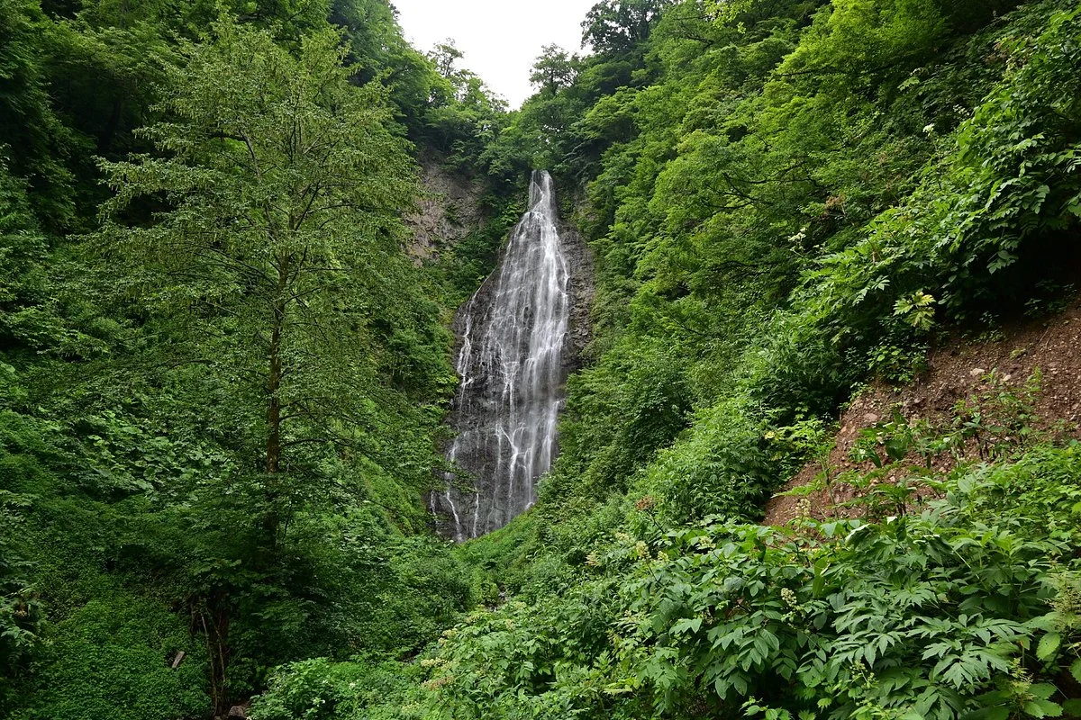 Kurokuma Waterfall