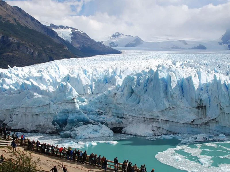 Azul Latina