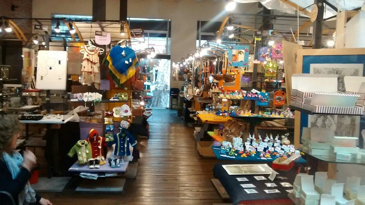 Mercado De Los Artesanos, Mercado de la Plaza