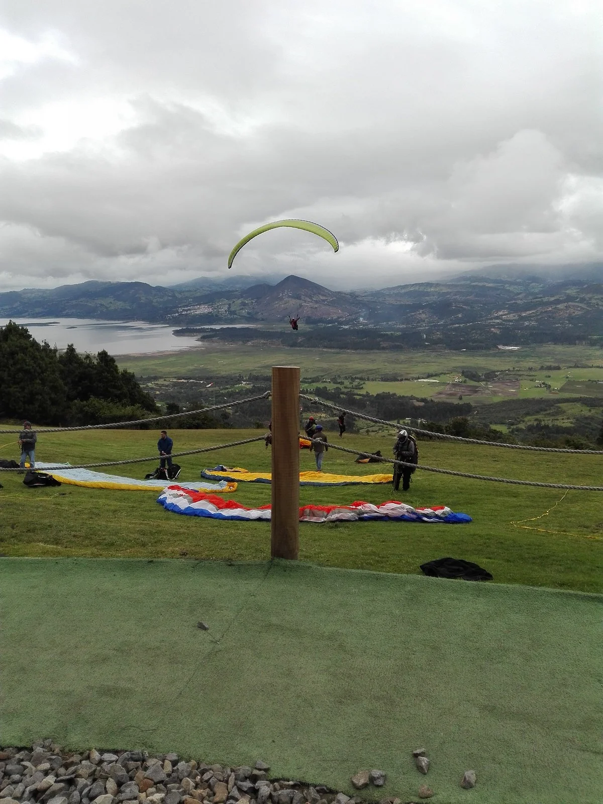 Paragliding Paraiso