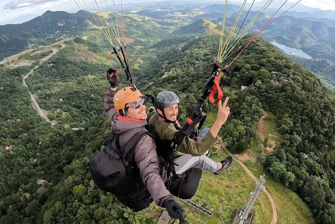 Voo de Parapente em Petrópolis- RJ