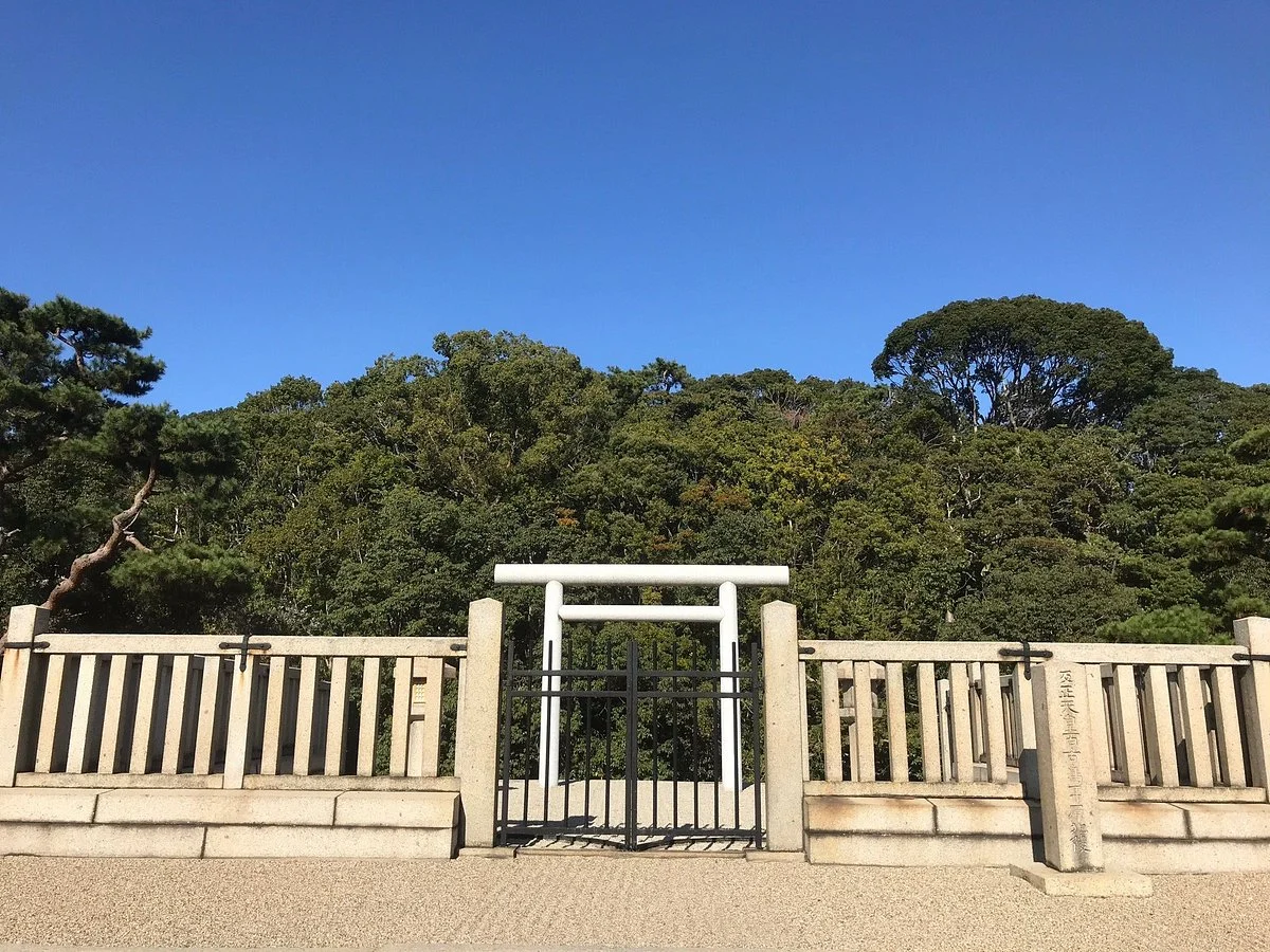 Hansei Tennoryo Ancient Tomb