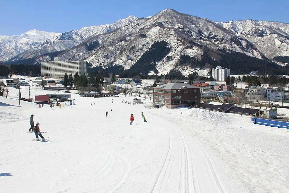 Yuzawa Nakazato Ski Resort