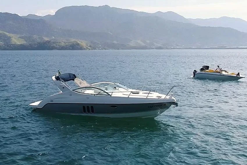 Ocean Boat Tour e Travel