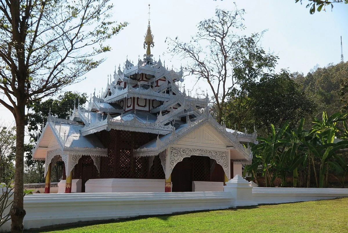 Wat Phra Non