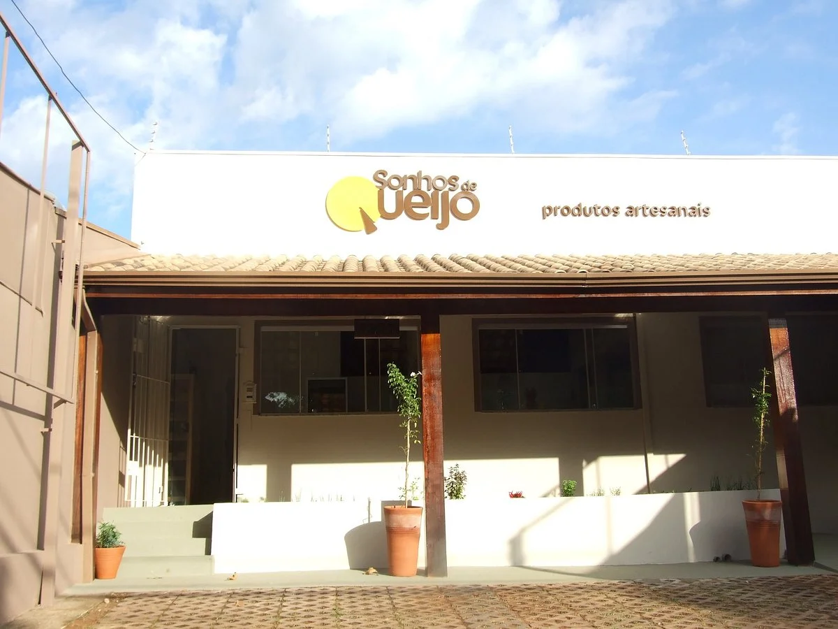 Sonhos de Queijo Empório