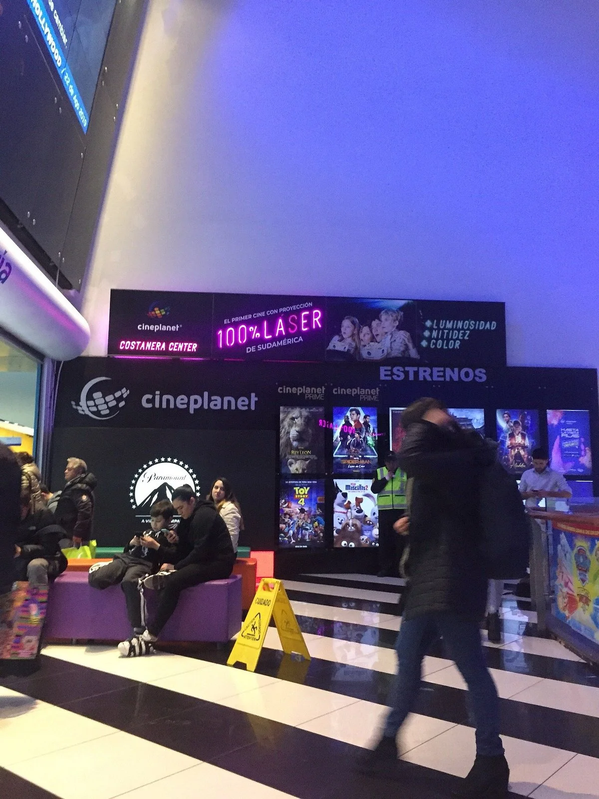 Cineplanet Costanera Center