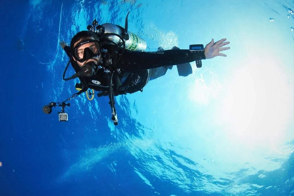 Pro Divers - escola de mergulho