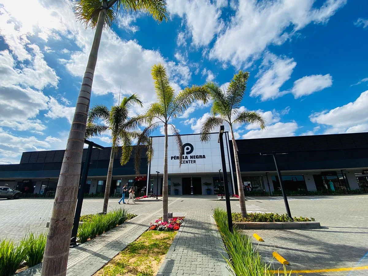 Pérola Negra Center