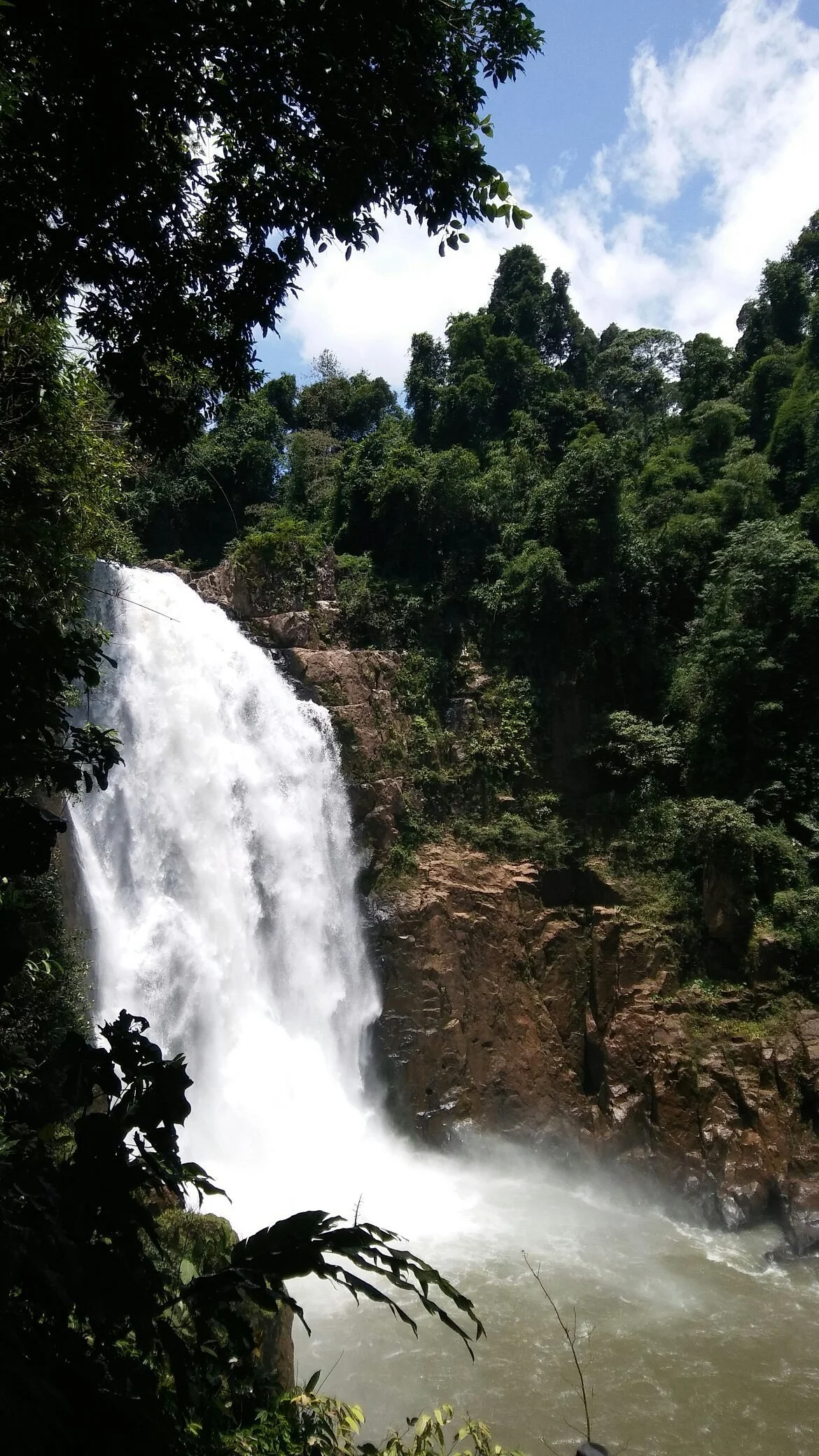Heo Narok Waterfall