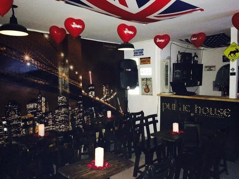 Public House Caicedonia