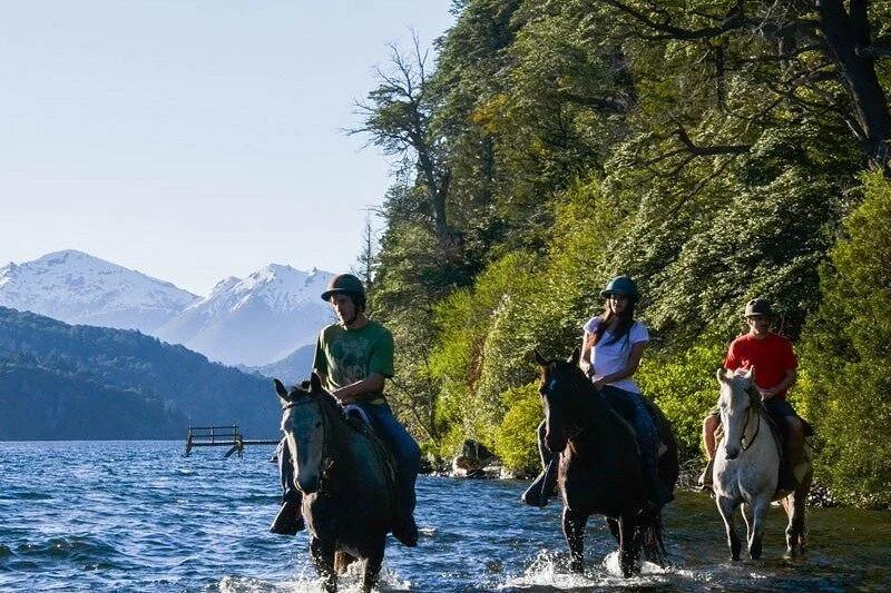 Horseback riding Lago Moreno, Argentina