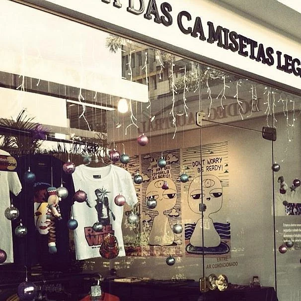 A loja das camisetas legais