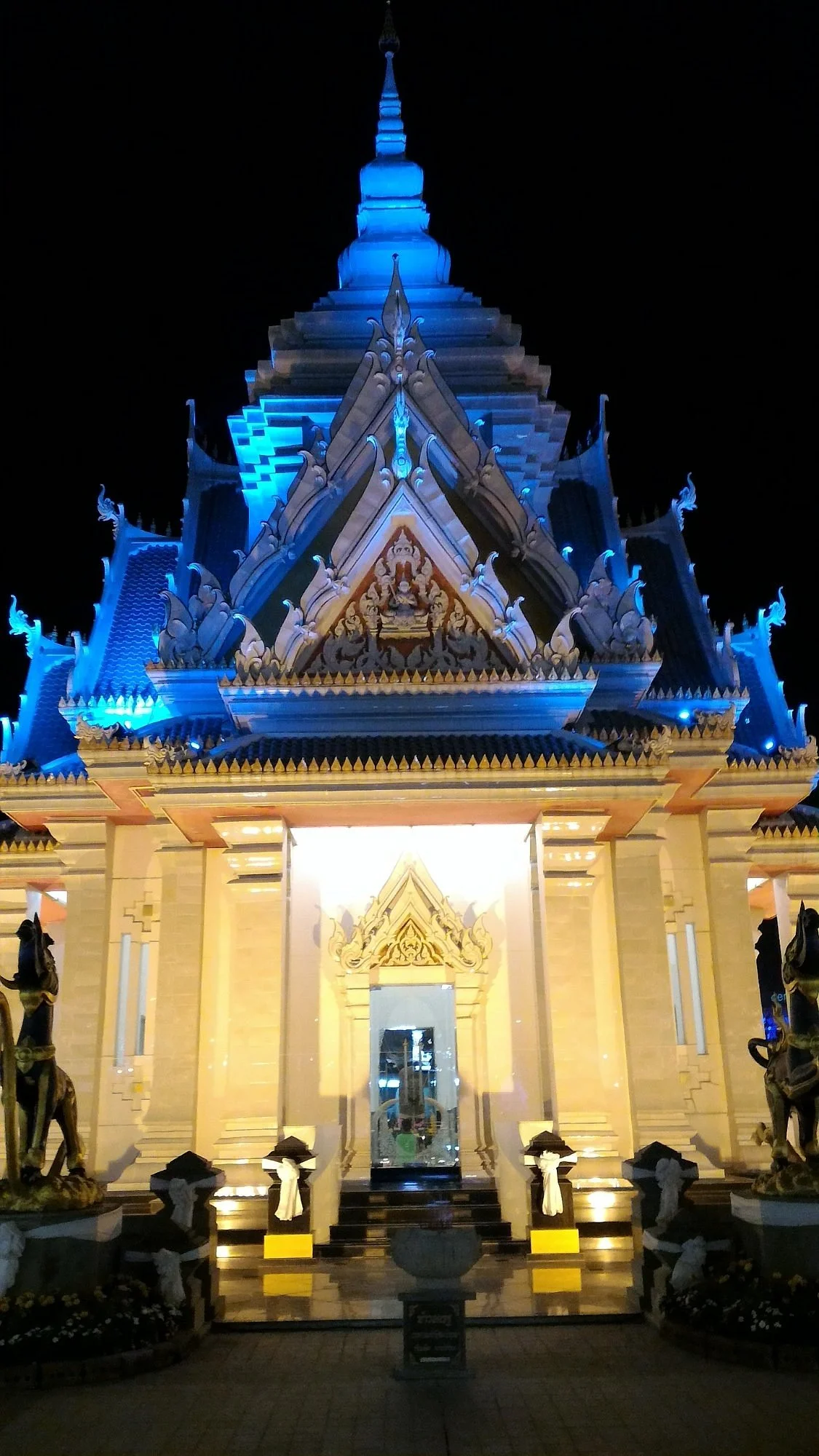 Chao Por Lak Muang Khon Kaen Shrine