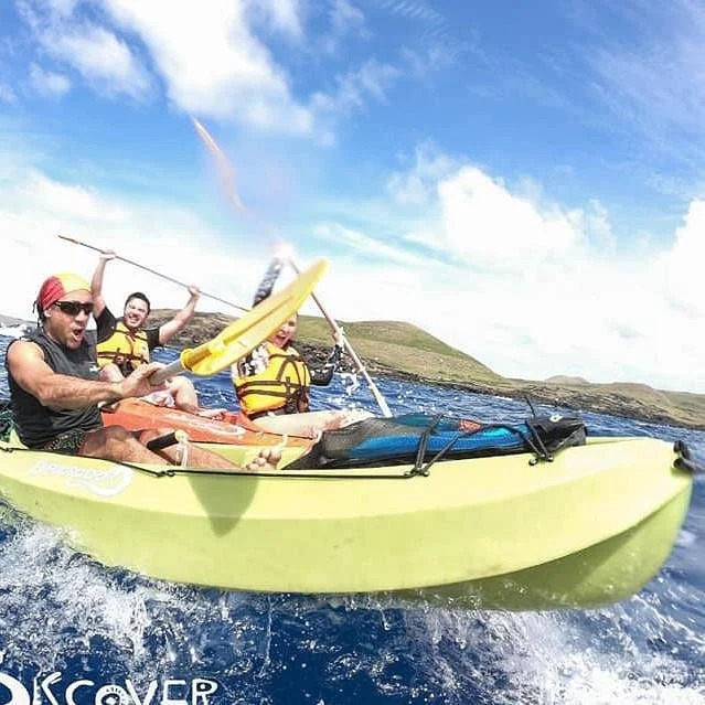 Kayak Rapa Nui