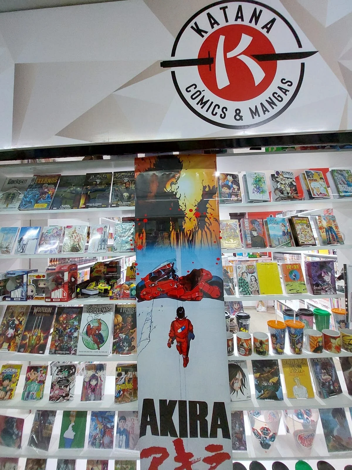 Katana Cómics y Mangas