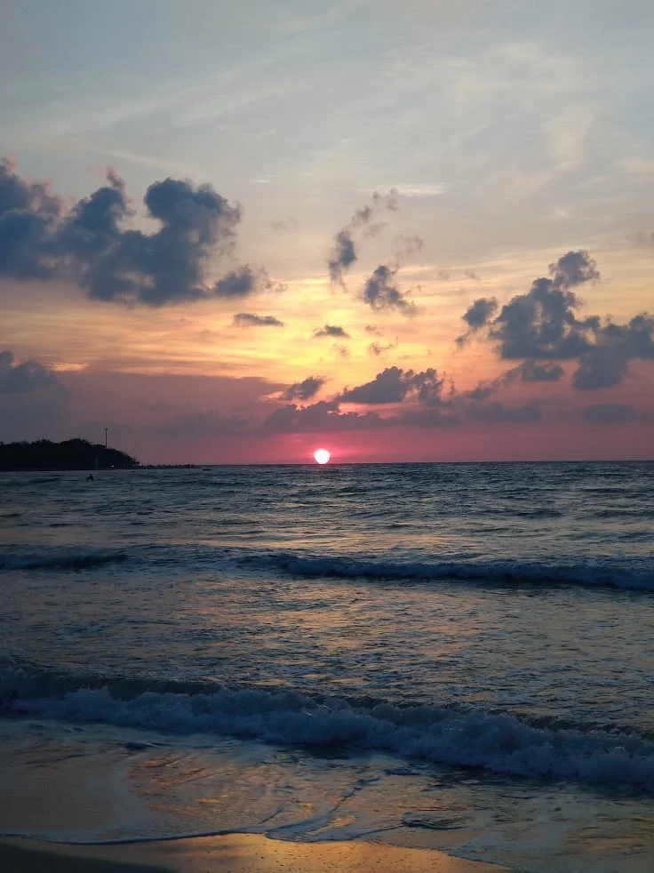 Bandengan Beach