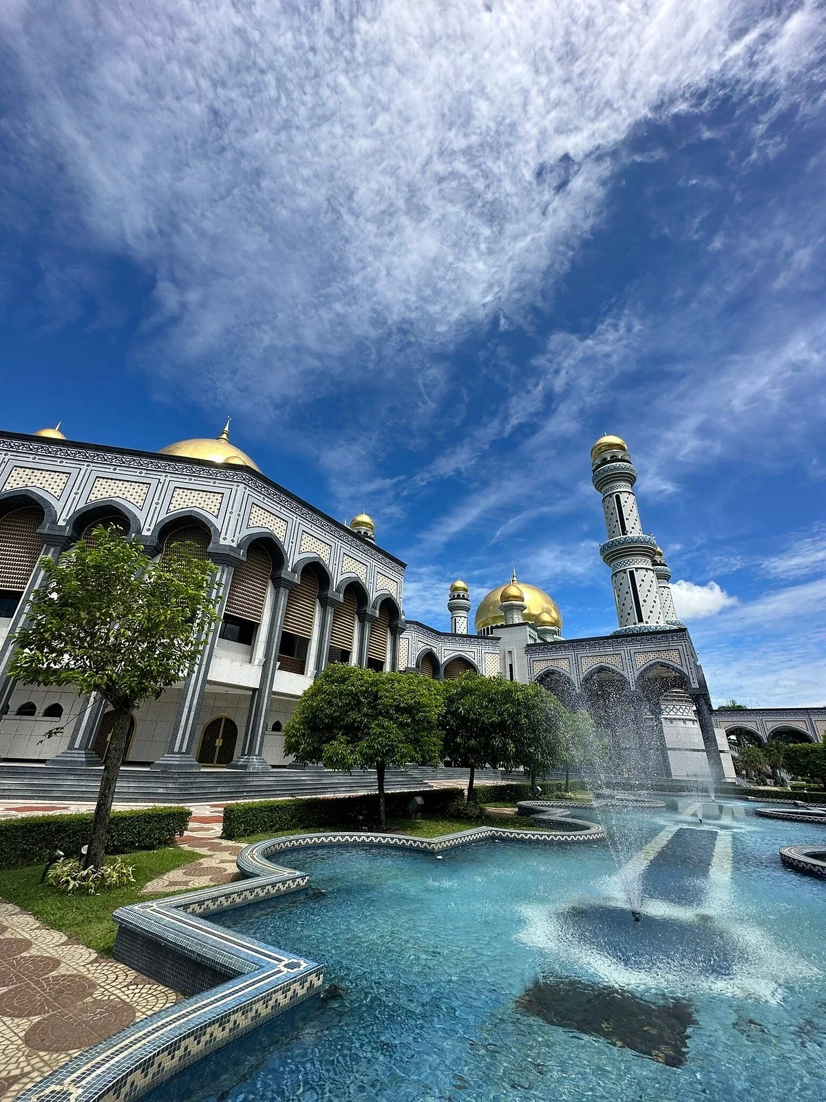 Jame'Asr Hassanil Bolkiah Mosque