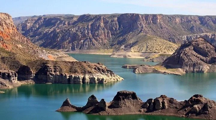 Alto Limay Wines